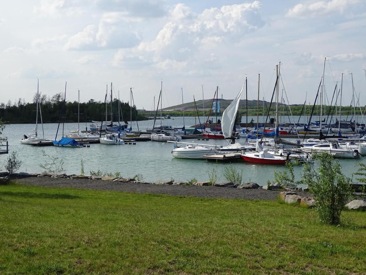 Feriendomizil Am Stoermthaler See, Lagovida, Leipziger Neuseenland, Grosspoesna, Privatstrand エクステリア 写真